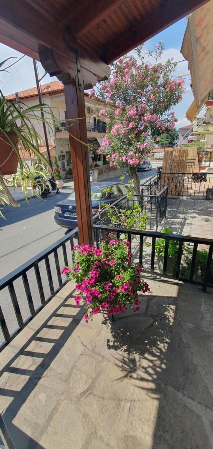 Adorable 2 Floors Two Bedroom Vacation Maisonette Néa Potídea Kültér fotó